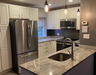 2938 S Columbus Street - Photo Thumbnail 5