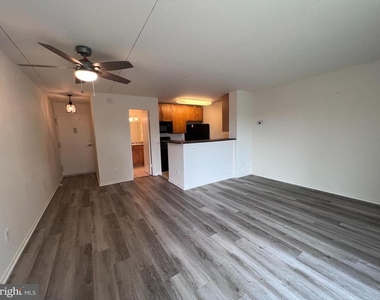 75 S Reynolds Street - Photo Thumbnail 15