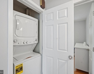 1104 S Cleveland Street - Photo Thumbnail 18