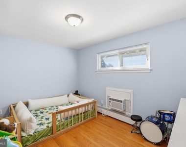 1104 S Cleveland Street - Photo Thumbnail 12
