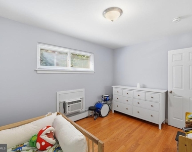 1104 S Cleveland Street - Photo Thumbnail 10