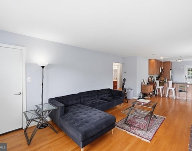 1104 S Cleveland Street - Photo Thumbnail 20