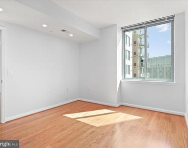 851 N Glebe Road N - Photo Thumbnail 18