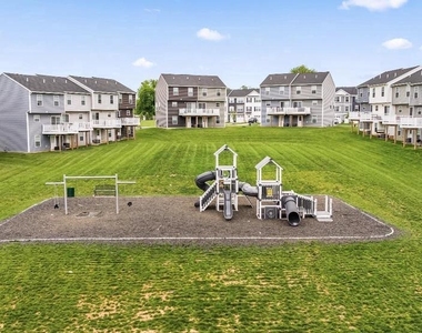 132 Quincy Drive - Photo Thumbnail 25