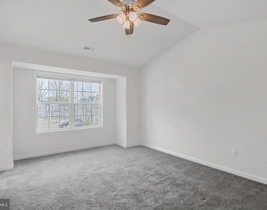 132 Quincy Drive - Photo Thumbnail 11