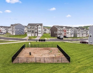 132 Quincy Drive - Photo Thumbnail 22