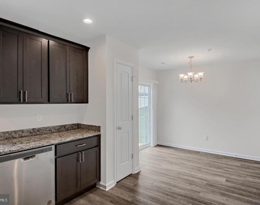 132 Quincy Drive - Photo Thumbnail 8