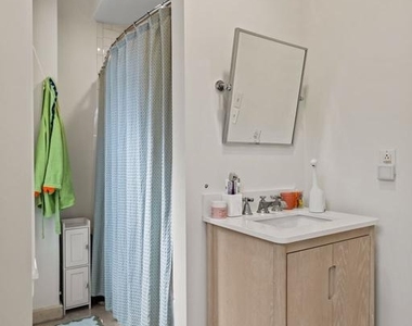 617 Pine Street - Photo Thumbnail 40