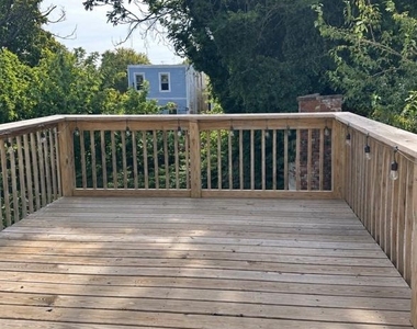7018 Woodland Avenue - Photo Thumbnail 11