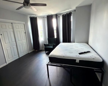 7018 Woodland Avenue - Photo Thumbnail 6