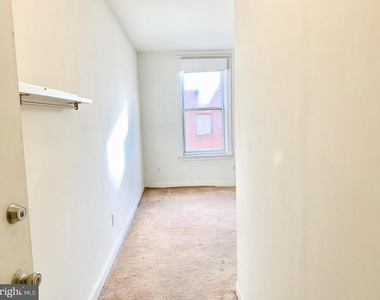 1211 Locust Street - Photo Thumbnail 1