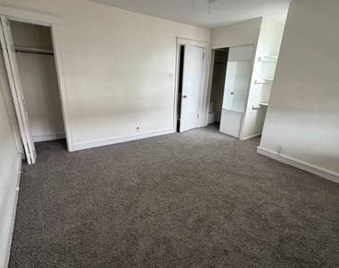 4206 Vista Street - Photo Thumbnail 13