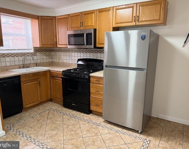 4206 Vista Street - Photo Thumbnail 4