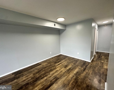 2727 Rhawn Street - Photo Thumbnail 3