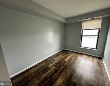 2727 Rhawn Street - Photo Thumbnail 6