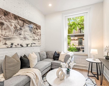 2303 Delancey Place - Photo Thumbnail 7