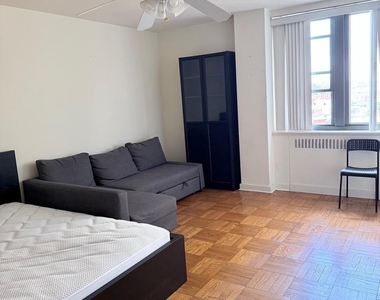 2601 Pennsylvania - Photo Thumbnail 2
