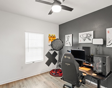 2729 Louris Ln - Photo Thumbnail 9