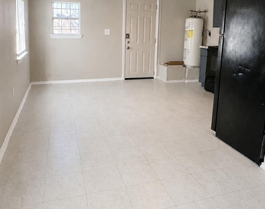 802 Alametos - Photo Thumbnail 5