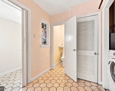 840 Delmont Drive - Photo Thumbnail 19
