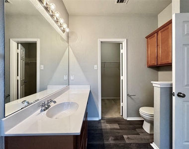 1014 Aiken Dr - Photo Thumbnail 18