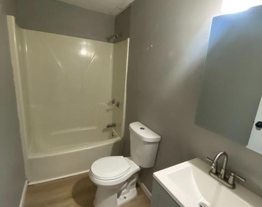 314 West Market Street - Photo Thumbnail 6