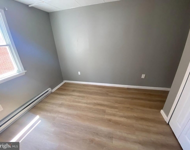 314 West Market Street - Photo Thumbnail 4