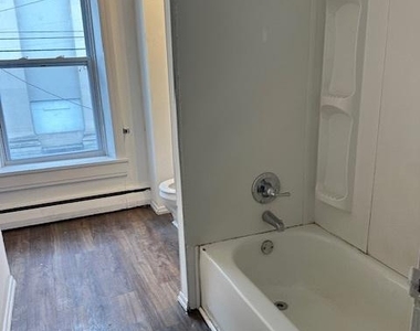 617 Lehman Street - Photo Thumbnail 9
