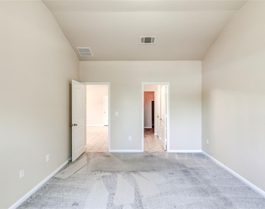 2880 Donnell Dr - Photo Thumbnail 15