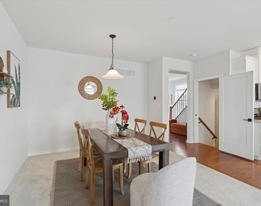 141 Junction Road - Photo Thumbnail 5