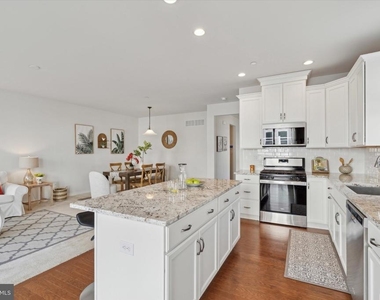 141 Junction Road - Photo Thumbnail 15