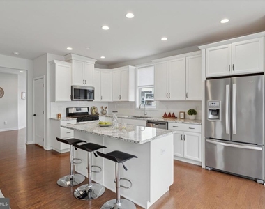 141 Junction Road - Photo Thumbnail 11