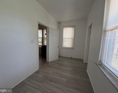315 S 6th Street - Photo Thumbnail 14