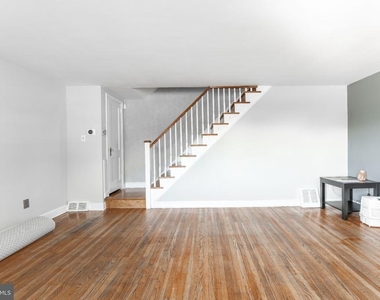 124 Brentwood Road - Photo Thumbnail 3