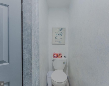 124 Brentwood Road - Photo Thumbnail 8