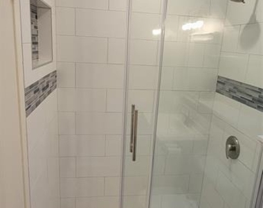 602 W 51st St - Photo Thumbnail 2
