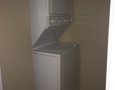 602 W 51st St - Photo Thumbnail 10