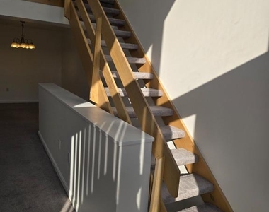 306 Cherrington Drive - Photo Thumbnail 21
