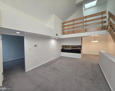306 Cherrington Drive - Photo Thumbnail 8