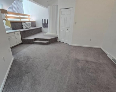 306 Cherrington Drive - Photo Thumbnail 28