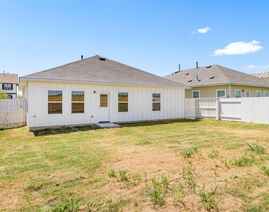 421 Hortus Dr - Photo Thumbnail 27