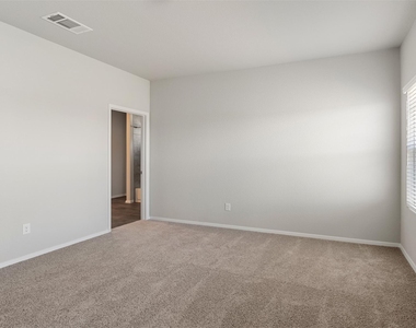 421 Hortus Dr - Photo Thumbnail 18