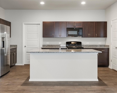 421 Hortus Dr - Photo Thumbnail 11