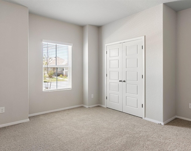 421 Hortus Dr - Photo Thumbnail 6