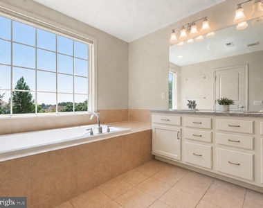 209 N Caldwell Circle - Photo Thumbnail 34