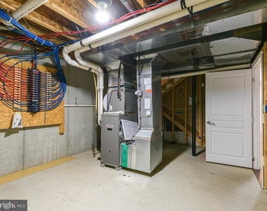 209 N Caldwell Circle - Photo Thumbnail 54