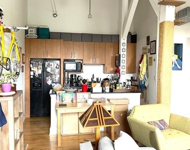 200 Lincoln Avenue - Photo Thumbnail 3