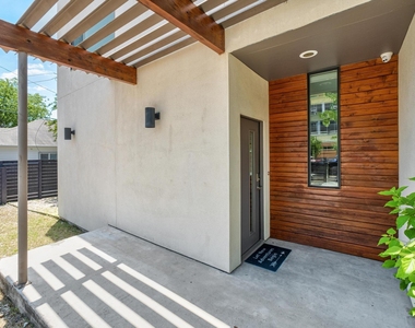 1606 Salina St - Photo Thumbnail 4