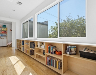 1606 Salina St - Photo Thumbnail 10