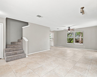 10010 Wildflower Ln - Photo Thumbnail 3